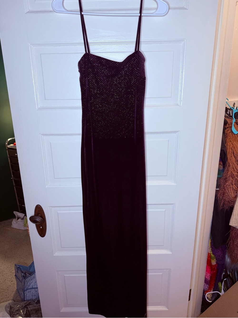 Vtg y2k Elegant Black Velvet Spaghetti-Strap Evening Dress